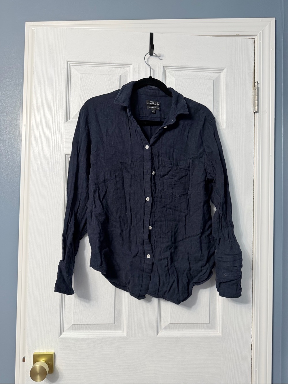 J Crew long sleeve button top, garçon classic fit size 4. Cotton linen blend